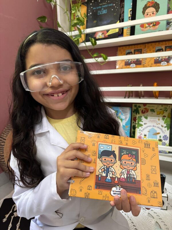 Livro de Colorir - Tema Cientistas - Image 2