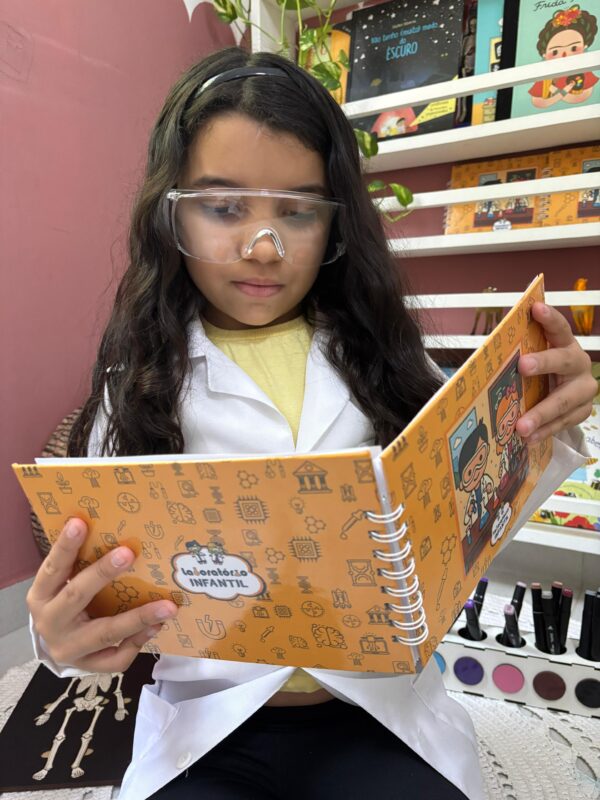 Livro de Colorir - Tema Cientistas - Image 3